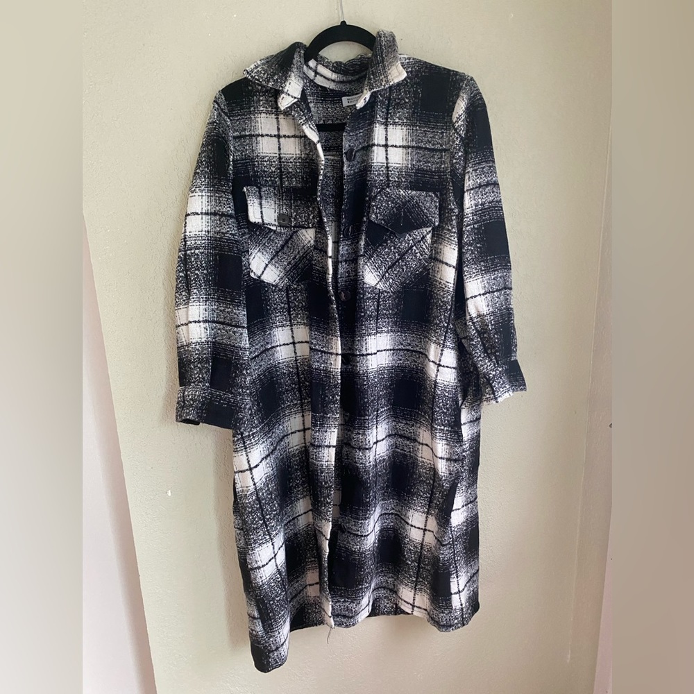 Beginning Boutique- streets check coat black